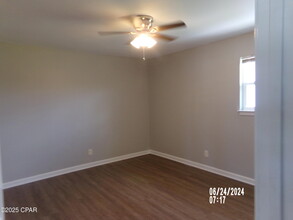 3921 E 10th St in Panama City, FL - Building Photo - Building Photo