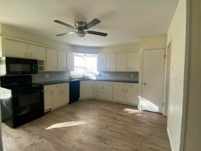 4319 40th St in Lubbock, TX - Building Photo - Building Photo