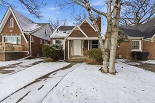 9233 McKinney St in Detroit, MI - Building Photo