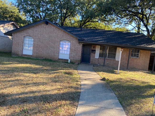 10430 Checota Dr in Dallas, TX - Building Photo - Building Photo