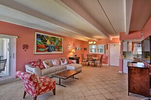 4410 Jimmy Buffett Mem Hwy in Vero Beach, FL - Building Photo