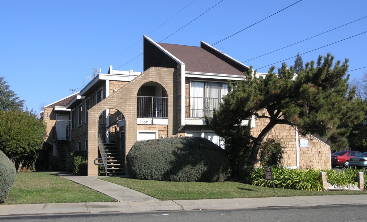 Villa Palms Apartments in Sacramento, CA - Foto de edificio