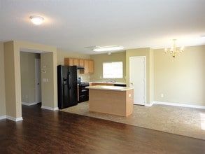 137 Bellfare Dr in Garner, NC - Building Photo - Building Photo