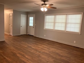 1708 Rainbow Dr in Pocahontas, AR - Building Photo - Building Photo
