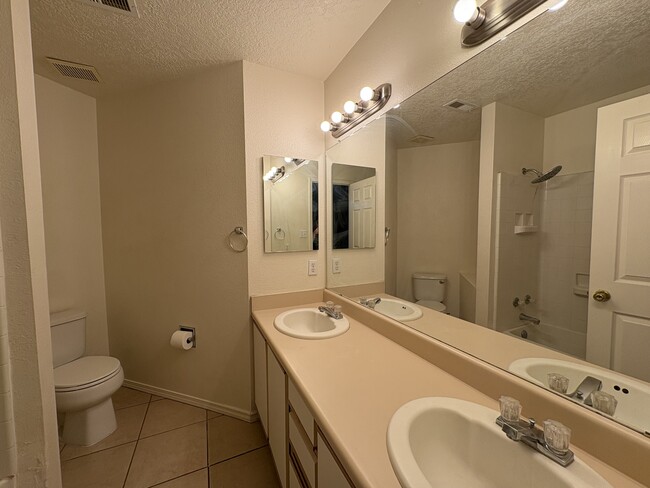 3190 Wingate Meadows Dr NE in Rio Rancho, NM - Building Photo - Building Photo