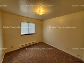 2114 Meppen Dr, Unit 2114 in Idaho Falls, ID - Building Photo - Building Photo