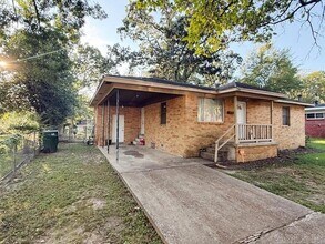 24 Bellemeade Dr in Little Rock, AR - Building Photo - Building Photo
