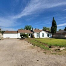 301 Rose Ln in El Paso, TX - Foto de edificio - Building Photo