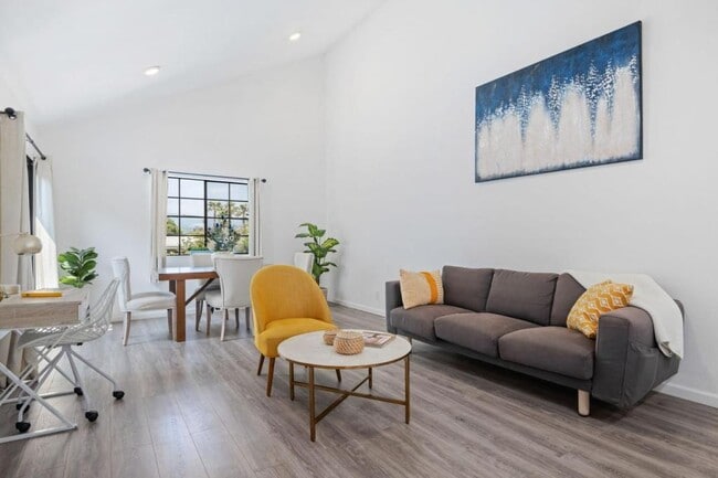 325 Ladera St in Santa Barbara, CA - Building Photo - Building Photo