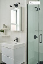 Prime ROOM at The Hancock House, Unit 1 in Brooklyn, NY - Foto de edificio - Building Photo