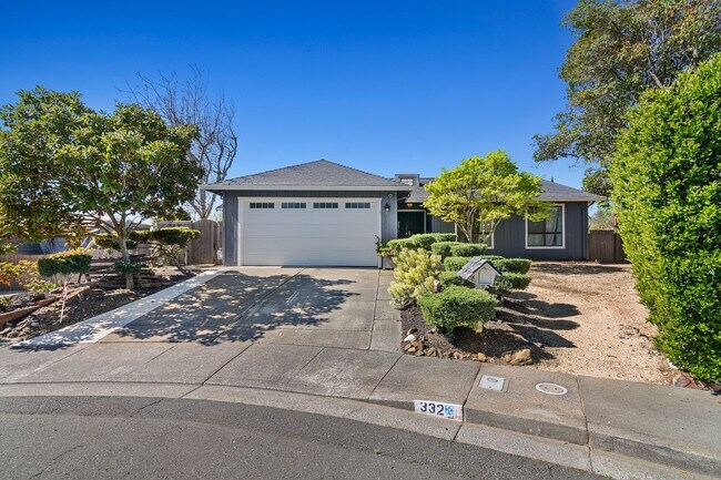 332 Sunrise Ct in Benicia, CA - Building Photo - Building Photo