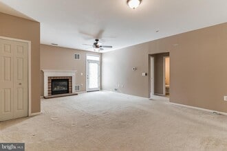 1025 Simsbury Ct in Crofton, MD - Building Photo - Building Photo