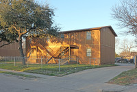 Squirrel Place in Irving, TX - Foto de edificio - Building Photo