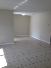 2127 Van Buren St in Hollywood, FL - Building Photo - Building Photo