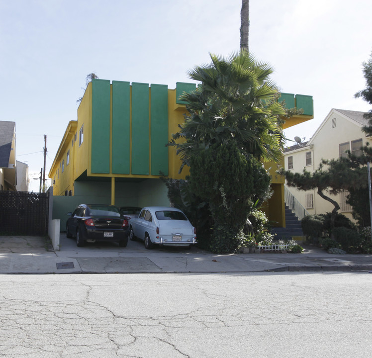 952 N Hudson Ave in Los Angeles, CA - Foto de edificio