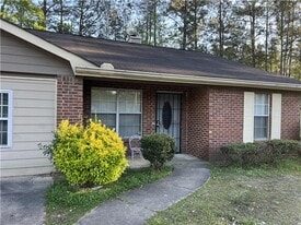 2580 Teakwood Ln in Riverdale, GA - Building Photo