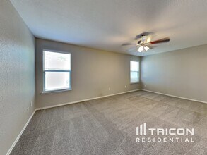 5448 Kleberg Dr in Grand Prairie, TX - Building Photo - Building Photo