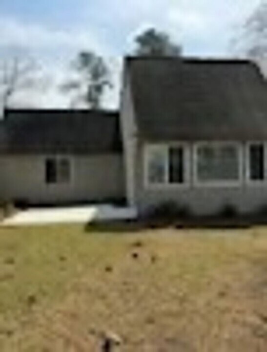 106 Mallard Cove in Vass, NC - Building Photo