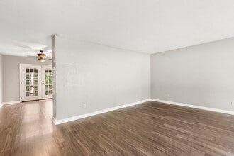 161 Trent St in Hollister, MO - Building Photo - Building Photo