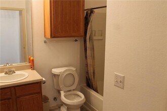 11512 Melstone Dr in Manor, TX - Building Photo - Building Photo