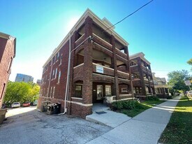 115 E Gorham St in Madison, WI - Building Photo