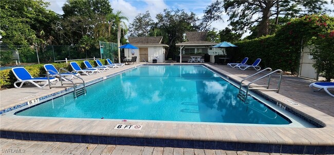property at 91 Georgetown Blvd