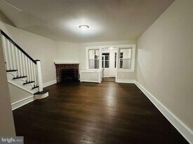 65 E Montana St in Philadelphia, PA - Building Photo