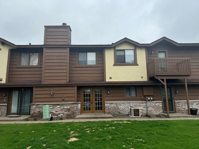 9 125th Ln NW in Minneapolis, MN - Building Photo - Building Photo