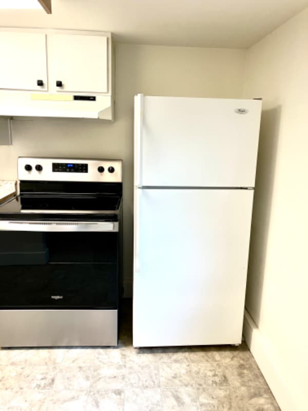 2139 4th St, Unit Downstairs in Bremerton, WA - Building Photo - Building Photo