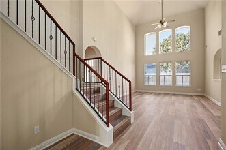 10112 Channel Island Dr in Austin, TX - Building Photo - Building Photo
