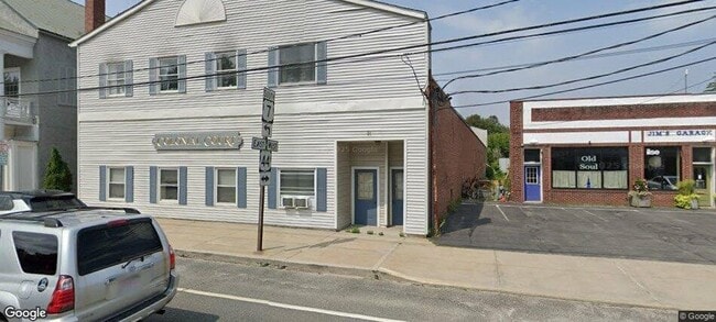 31-33 Railroad St, Unit 5