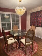 8116 Cedar Crest Ln in Louisville, KY - Building Photo - Building Photo