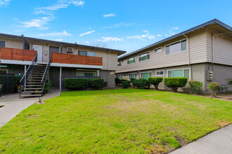 Moxy Apartments in Sacramento, CA - Building Photo - Building Photo