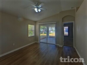 1433 Delano Trent St in Ruskin, FL - Building Photo - Building Photo