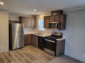 152 Beech in Highland, MI - Building Photo