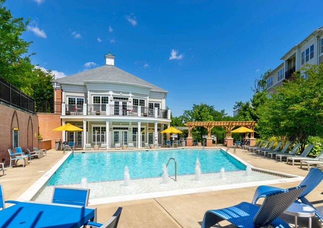 Signal Hill Apartment Homes