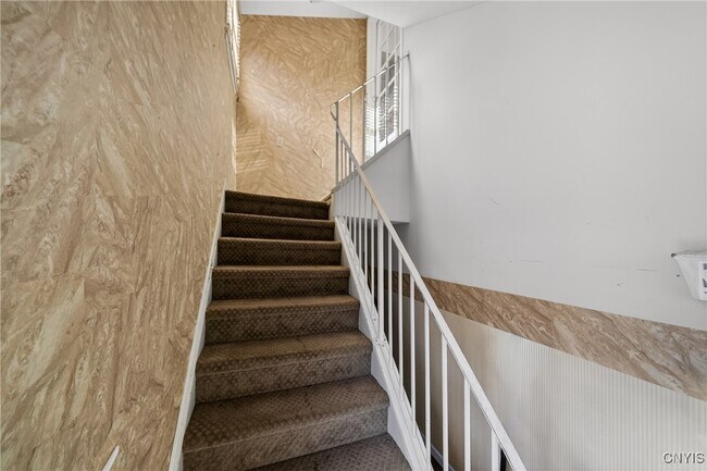 2340 Court St in Syracuse, NY - Building Photo - Building Photo