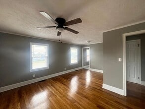 124 Eastwood Ave in Fayetteville, NC - Building Photo - Building Photo
