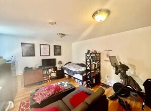 24 Stillman St, Unit 1M in Boston, MA - Building Photo - Building Photo
