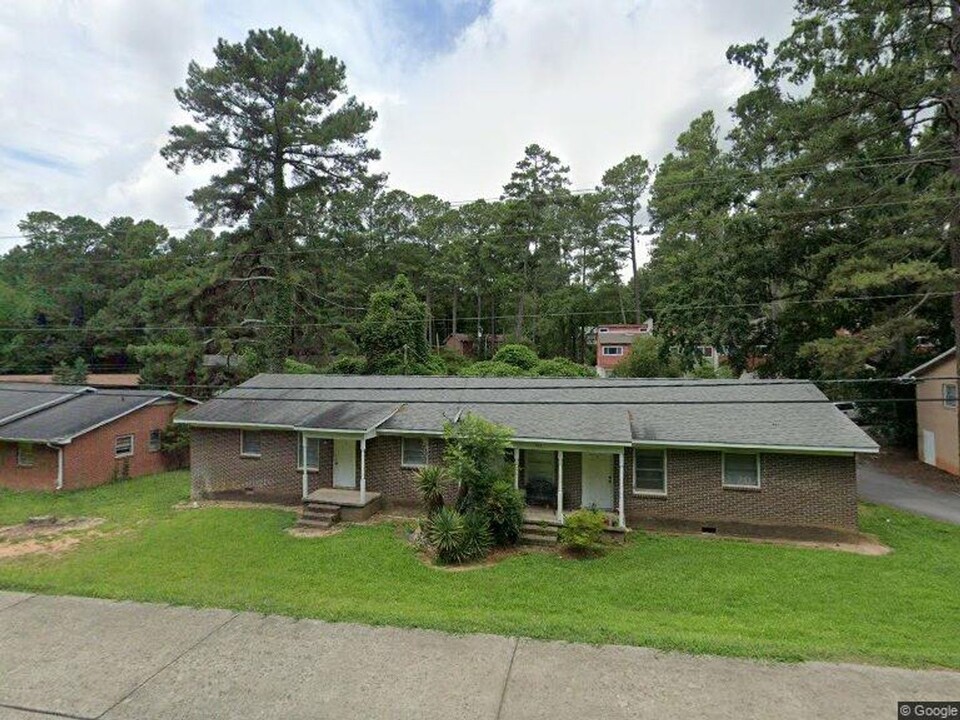 503 Old Central Rd in Clemson, SC - Foto de edificio