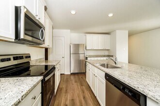 129 Scarborough Bnd in Jarrell, TX - Building Photo - Building Photo