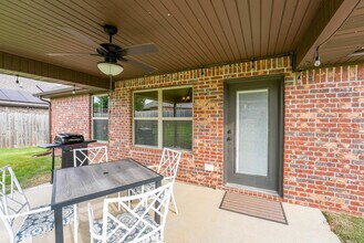 967 Glass St in Cave Springs, AR - Building Photo - Building Photo