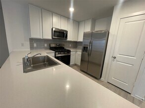 21103 Newberry Grv Ln in Humble, TX - Foto de edificio - Building Photo