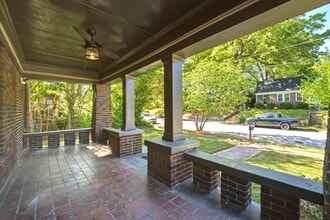 506 Mellview Ave SW in Atlanta, GA - Building Photo - Building Photo