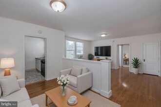7611 Eastern Ave NW in Takoma Park, MD - Building Photo - Building Photo