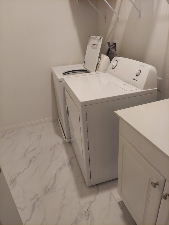 1713 Cedar Tree Pl in Upland, CA - Building Photo