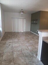 1921 Camino Rincon in Los Lunas, NM - Building Photo - Building Photo