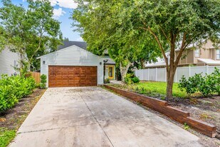 5175 Moeller Ave in Sarasota, FL - Building Photo