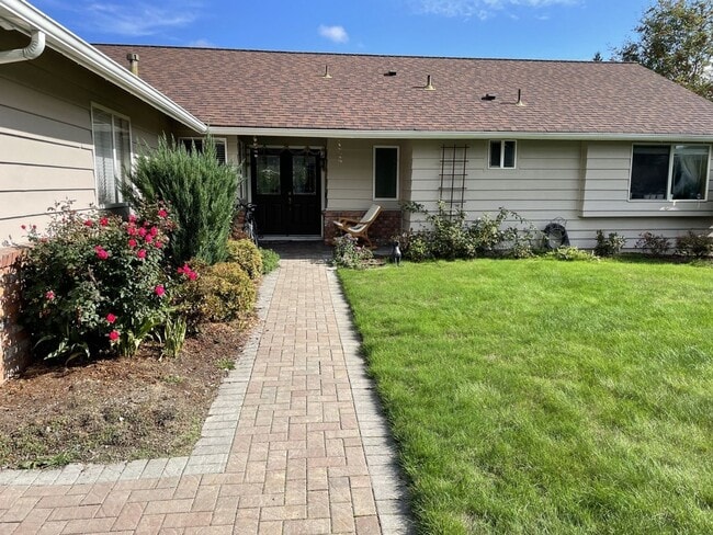 property at 14722 112th Ave NE