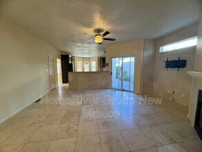 7005 Sky Valley Way NE in Albuquerque, NM - Building Photo - Building Photo